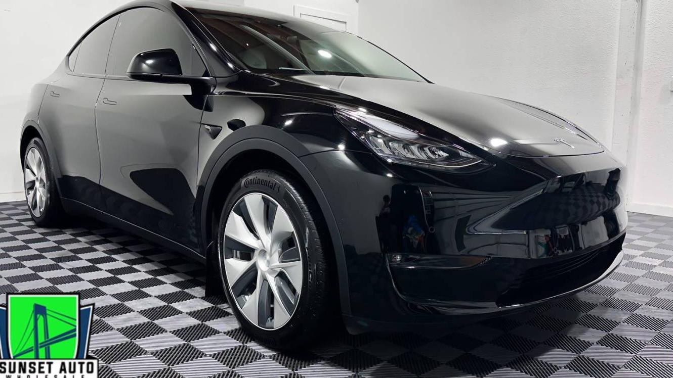 TESLA MODEL Y 2021 5YJYGAEE1MF306544 image